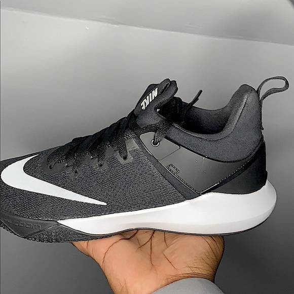 NIKE ZOOM SHIFT TB - Picture 3 of 4